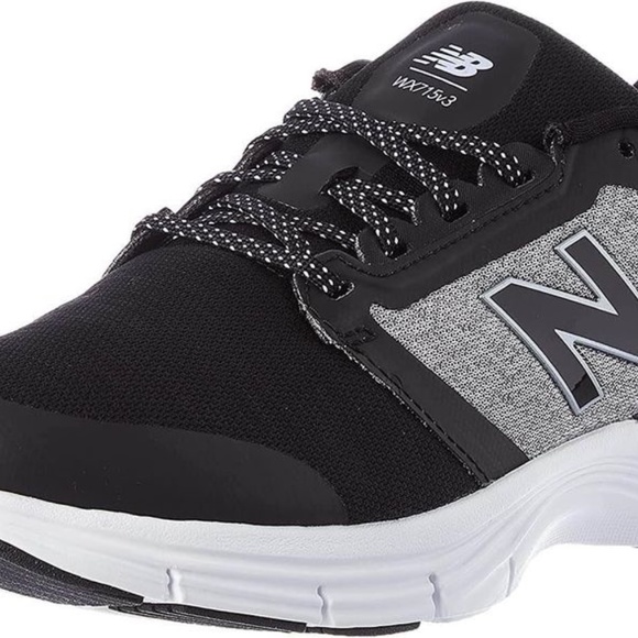 BRAND NEW women new balance 715v3 training shoes US 6.5 & US 8.5 - Picture 4 of 9
